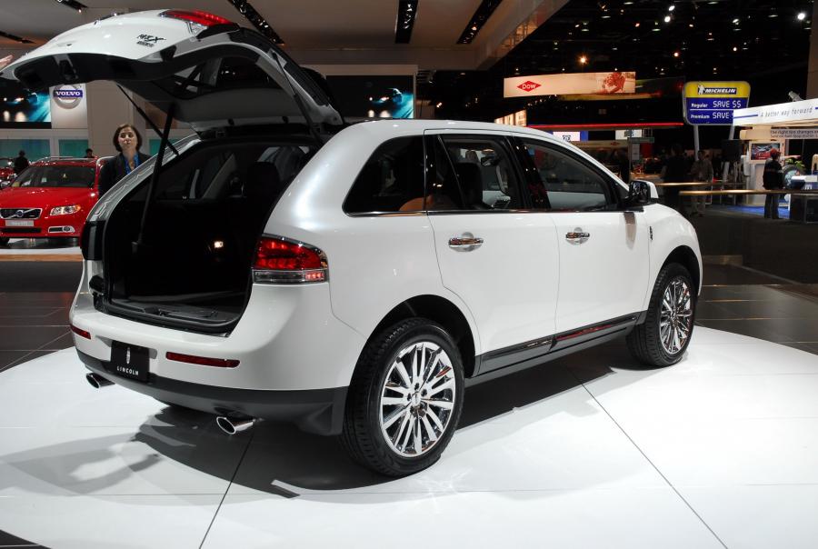  Lincoln MKX 2011 года  (фото 105 из 105)